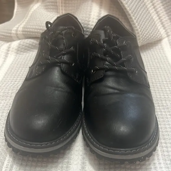 Boy's dressy shoes